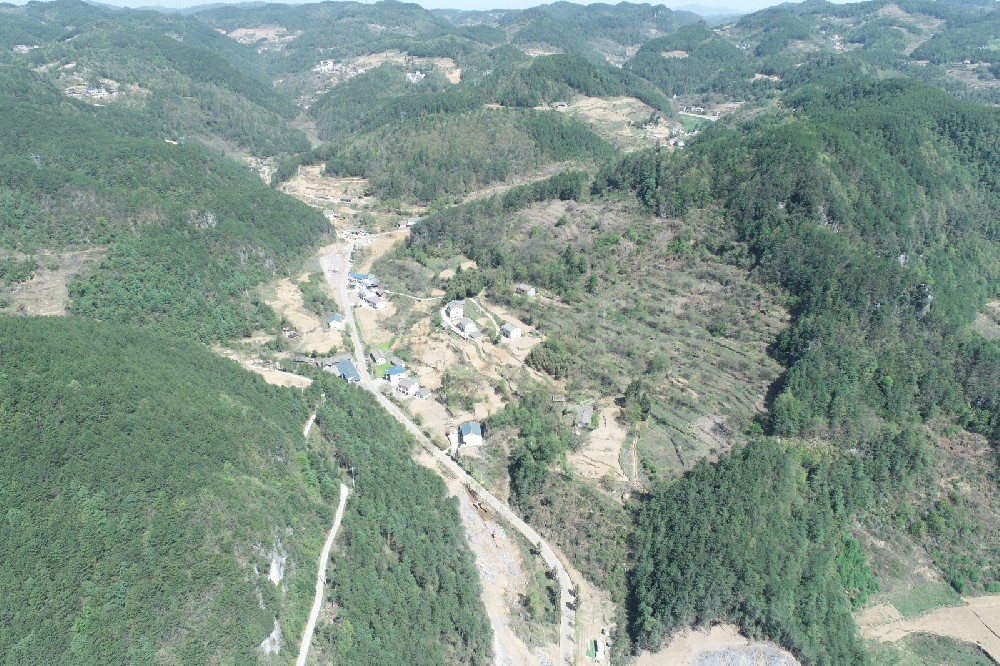 路愈寬，景愈明，可待漫慢行——朝天區(qū)曾家鎮(zhèn)（曾家場鎮(zhèn)至榮樂養(yǎng)生谷）段道路改建工程建設(shè)側(cè)記